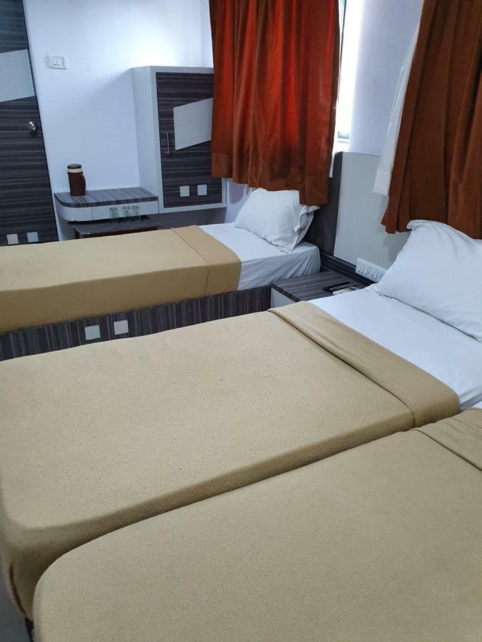 Hotel Apex Нави Мумбай Екстериор снимка