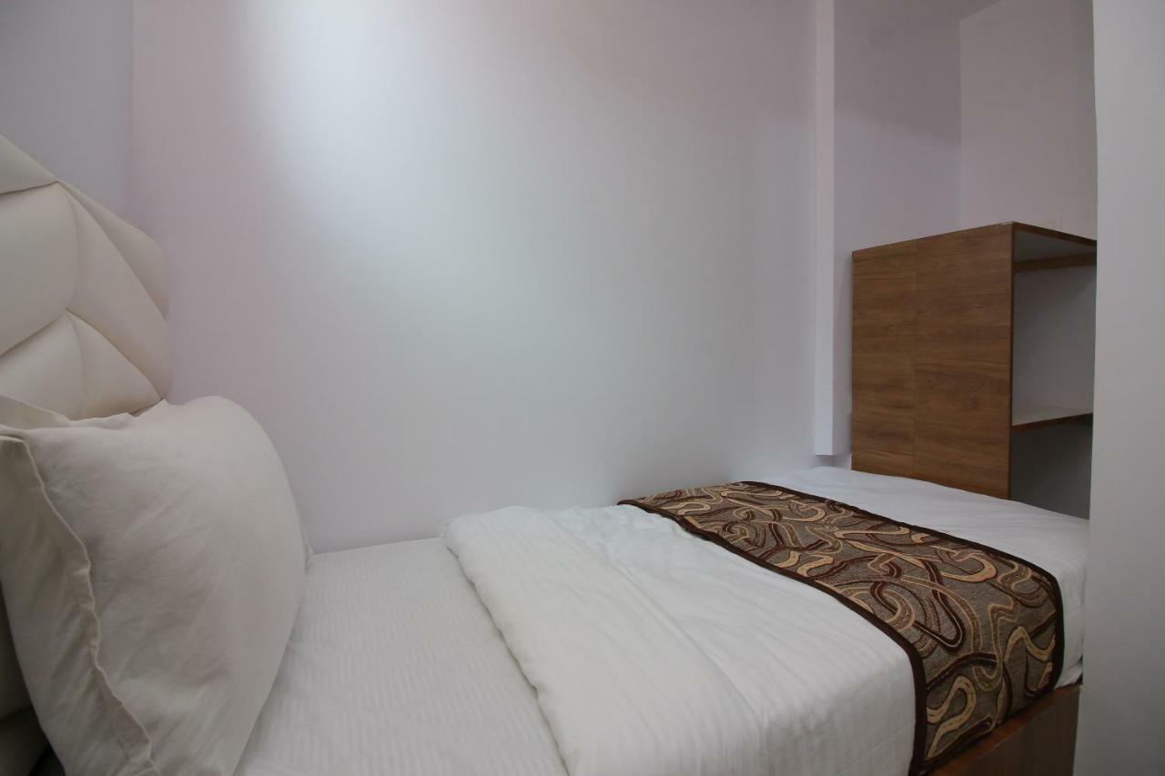 Hotel Apex Нави Мумбай Екстериор снимка