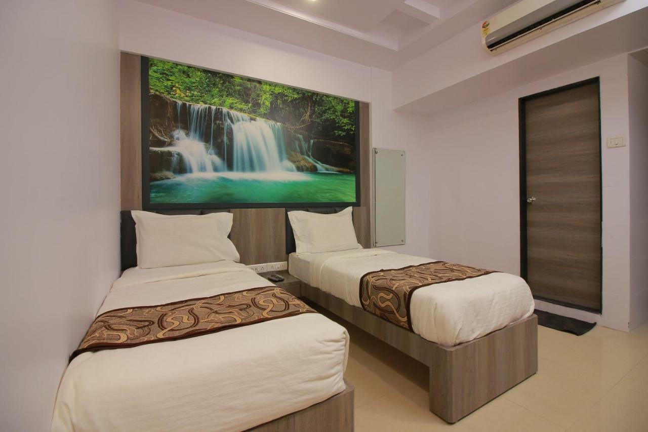 Hotel Apex Нави Мумбай Екстериор снимка