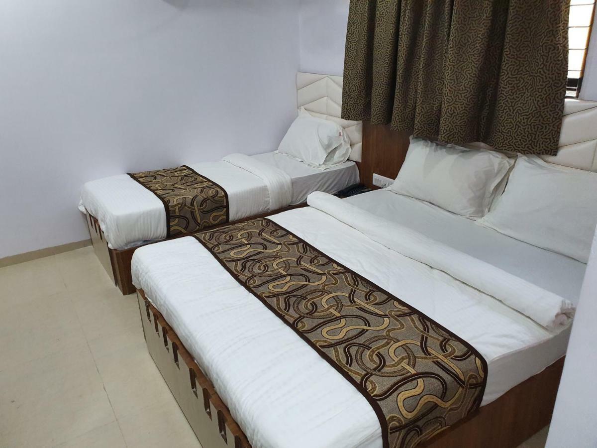 Hotel Apex Нави Мумбай Екстериор снимка